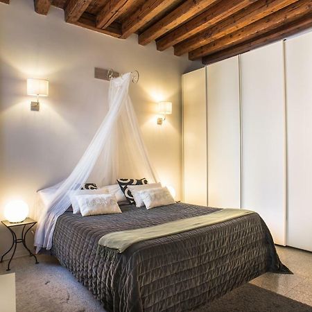 Terrazzina - Romantic Pied A Terre At The Heart Of Cannaregio District Венеція Екстер'єр фото