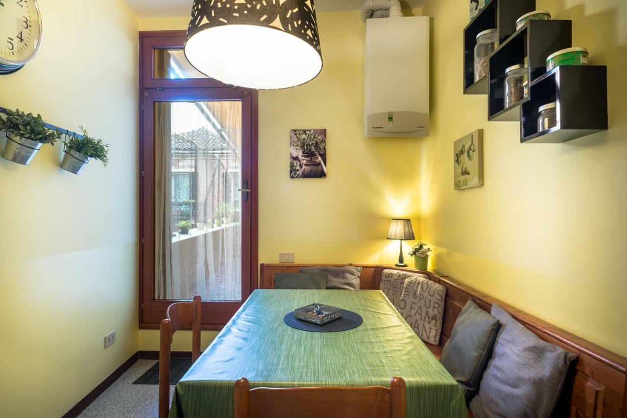 Terrazzina - Romantic Pied A Terre At The Heart Of Cannaregio District Венеція Екстер'єр фото